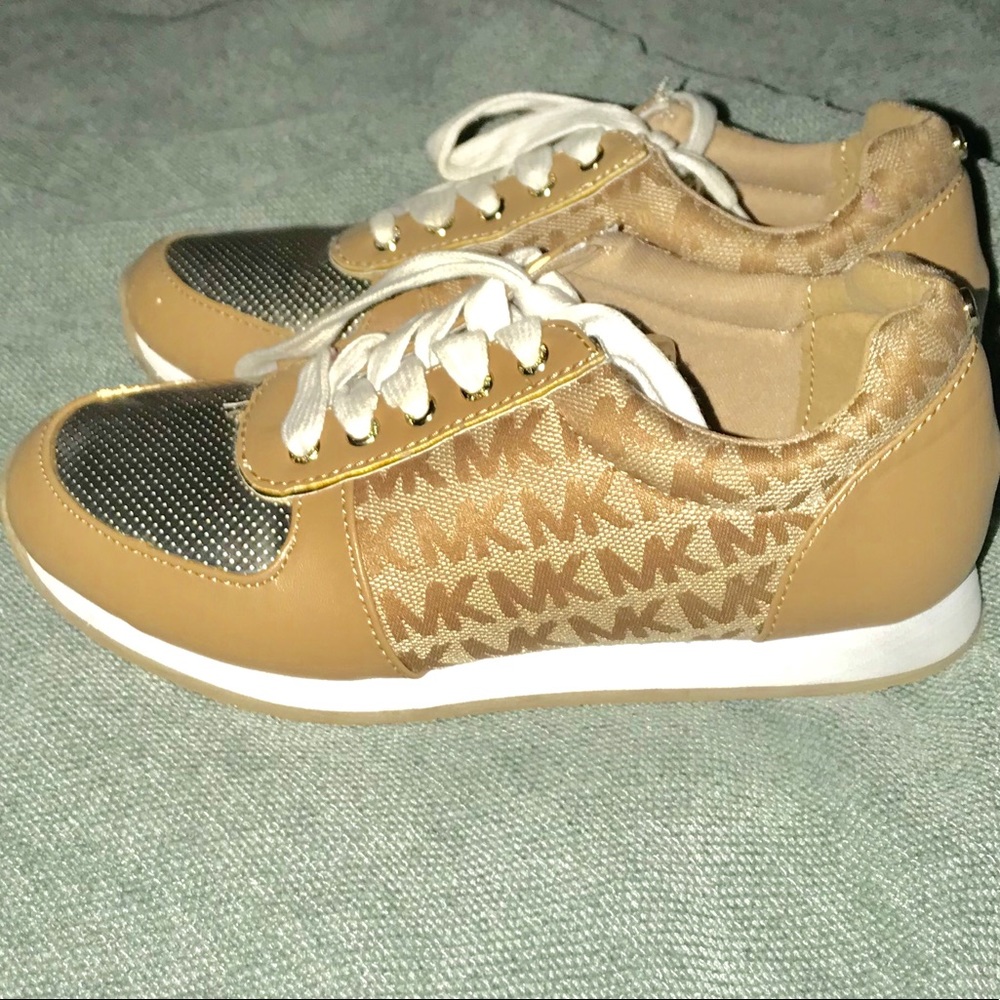 Michael Kors EXCELLENT CONDITION